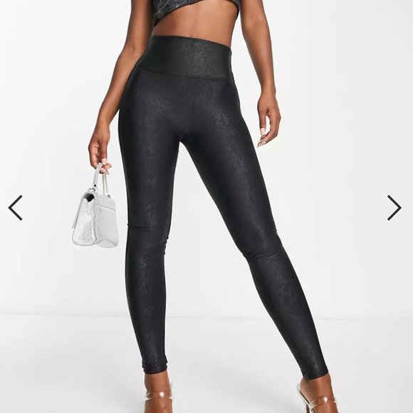 SPANX Pants - NWT SPANX faux leather leggings